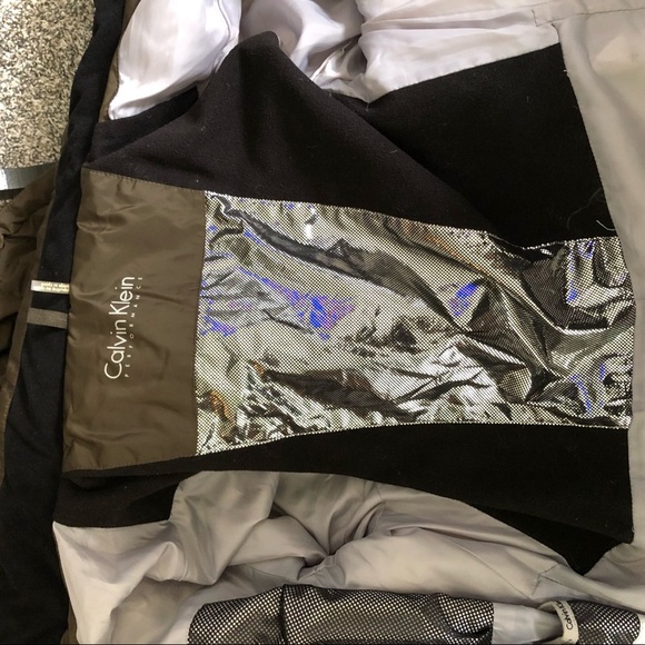 CALVIN KLEIN Performance Puffer Jacket - Picture 8 of 16